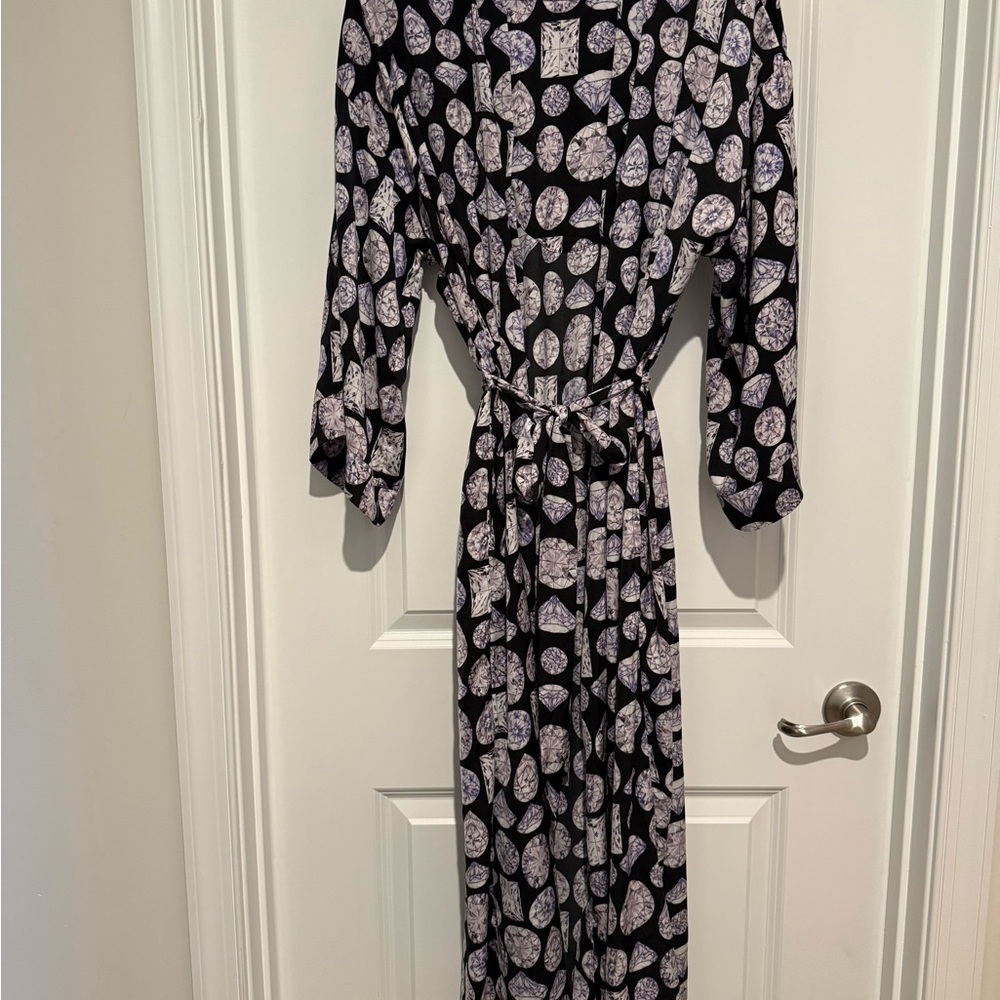 Elegant Black and White Patterned Women's Robe